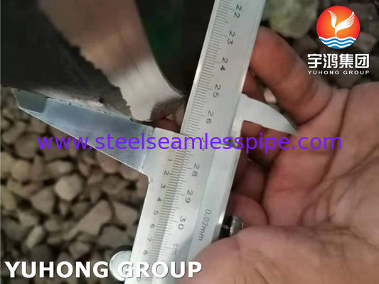 ท่อเหล็กอัลลอยเฟอร์ริติกไร้รอยต่อ ASME SA335 P11 สำหรับเตาเผา API661