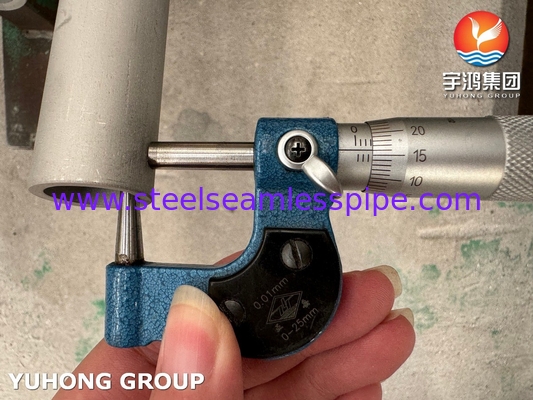 ท่อเหล็กไม่มีรอยต่อ Super Duplex ASTM A790 UNS S32750 ทนกรด