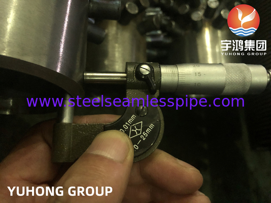 ASTM EN DIN ASTM A106 Gr.B A335 P5 P9 A312 TP304 317L ท่อปีกกระจก