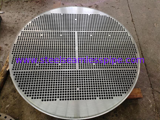 ASME SA-336 F5 ผนังท่อเหล็กสแตนเลส มีความต้านทานต่อการกัดกร่อนที่เพิ่มขึ้นด้วยโครเมียมและโมลิบเดน