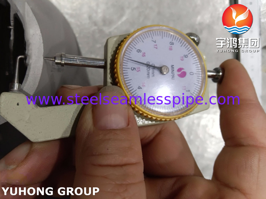ASTM A815 UNS S32750 เครื่องลดความร้อนในสภาพแวดล้อมที่มีเคลอรีนอุณหภูมิสูง