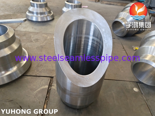 ASTM A350 LF1 LF2 LF3 LF5 หัวฉีดเสริมแรงในตัวแบบ Forged สำหรับภาชนะรับความดัน