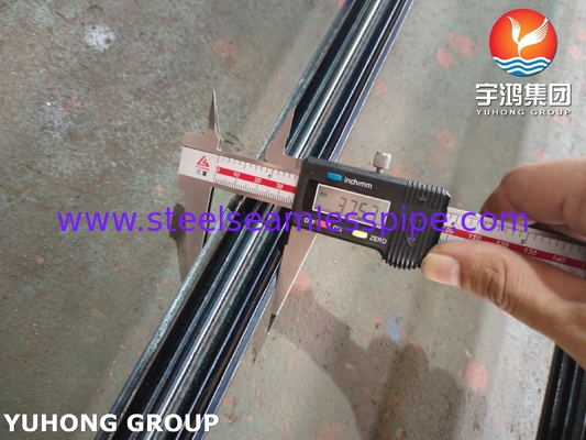 ASTM A179 ท่อครีบเชื่อมตามยาวแบบ U Bend เหล็กกล้าคาร์บอนสำหรับโครงการกลั่นน้ำมัน