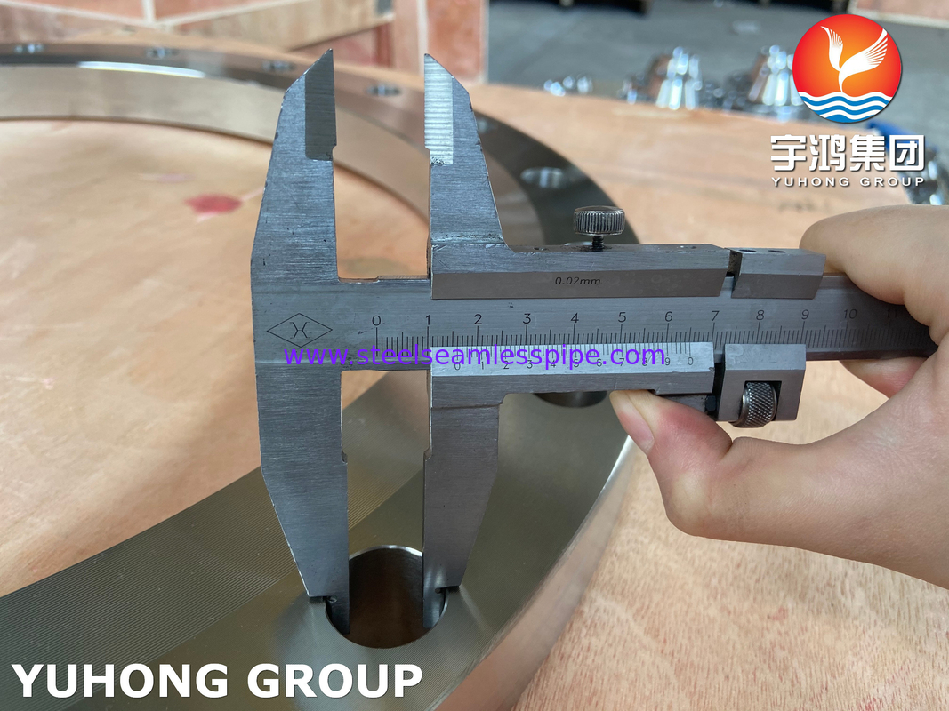 ASTM A182 F304 เหล็กกล้าไร้สนิมปลอมแปลงบนครีบขนาดใหญ่ ANSI / AWWA C207 Class D