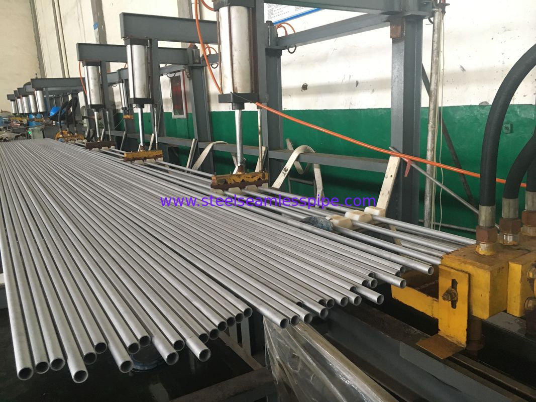 ASTM B444 Gr.2 INCONEL 625 ท่อไม่มีรอยต่อ 25.4 X 2.11 X 6096 มิลลิเมตรการประยุกต์ใช้การแลกเปลี่ยนความร้อน 100% UT &amp; ET &amp; HT
