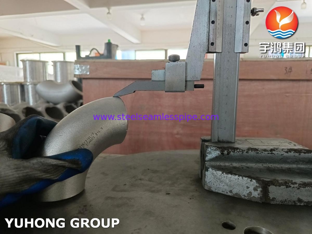 ASTM A403 / ASME SA403 WP316 / WP316L สแตนเลส สแตนเลส ไม่มีรอยปั่นท้าย 90 องศา9