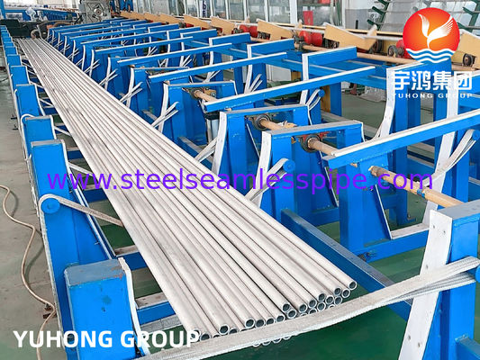 ASTM A213 TP304L ท่อสแตนเลสไร้รอยต่อทนต่อการกัดกร่อนแบบดึงเย็นสำหรับเครื่องแลกเปลี่ยนความร้อน