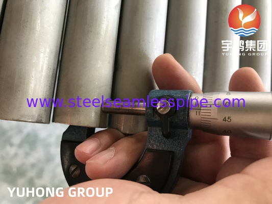 ASTM A213 / ASME SA213 TP304 ท่อแลกเปลี่ยนความร้อนแบบไร้รอยเหล็กไร้ขัด