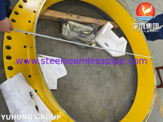 ASME SA516 Gr.70 โลหะคาร์บอนแชล Flange แหวนที่มี OD ~1939mm × ID ~1568mm × THK 97mm และหลุม bolt ความแม่นยําสําหรับเครื่องแลกเปลี่ยนความร้อน